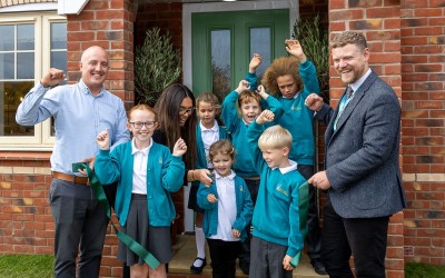 Local Pupils from Trinity CE Primary Join Redcliffe Homes to Officially Open Zephyr Place Show Home