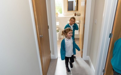 Local Pupils from Trinity CE Primary Join Redcliffe Homes to Officially Open Zephyr Place Show Home
